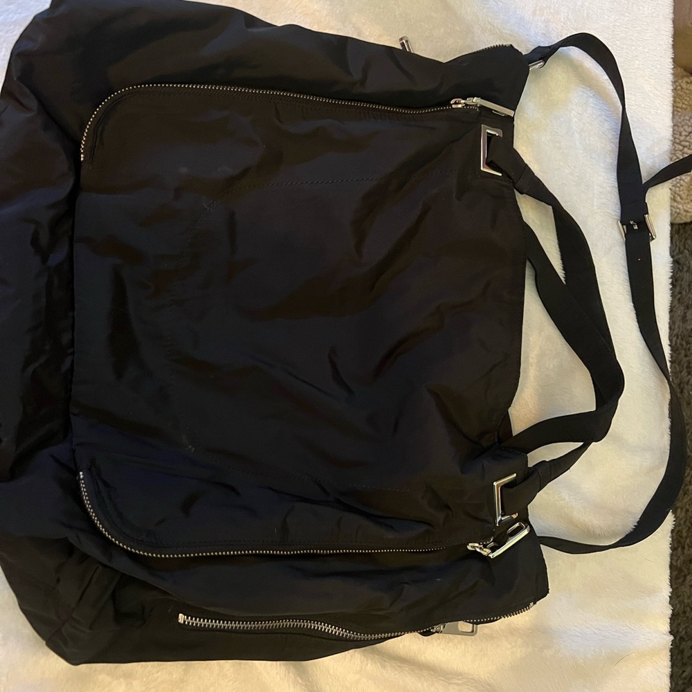 Black tote bag